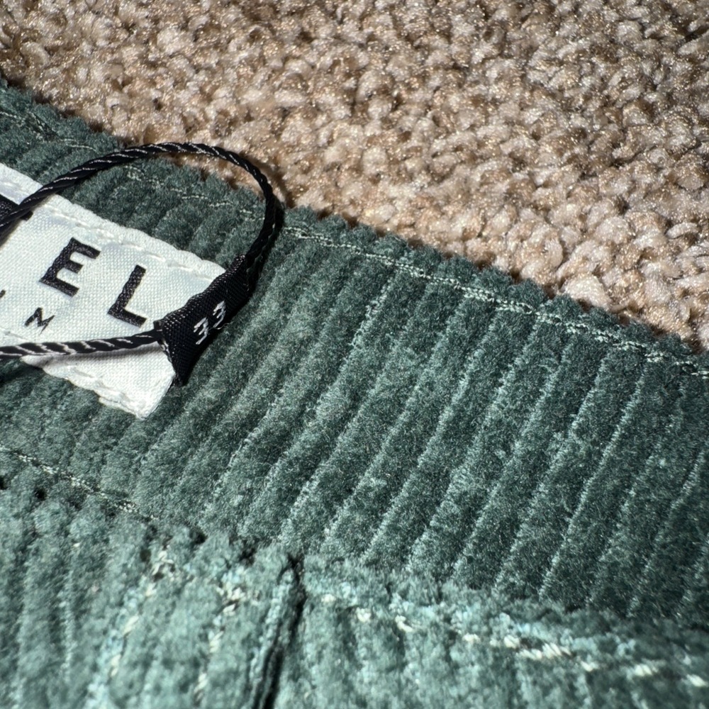 NWT Women's MOTEL BOOTLEG JEANS IN CORD FOREST GREEN Corduroy SM 44 33 L Inseam - Picture 4 of 6